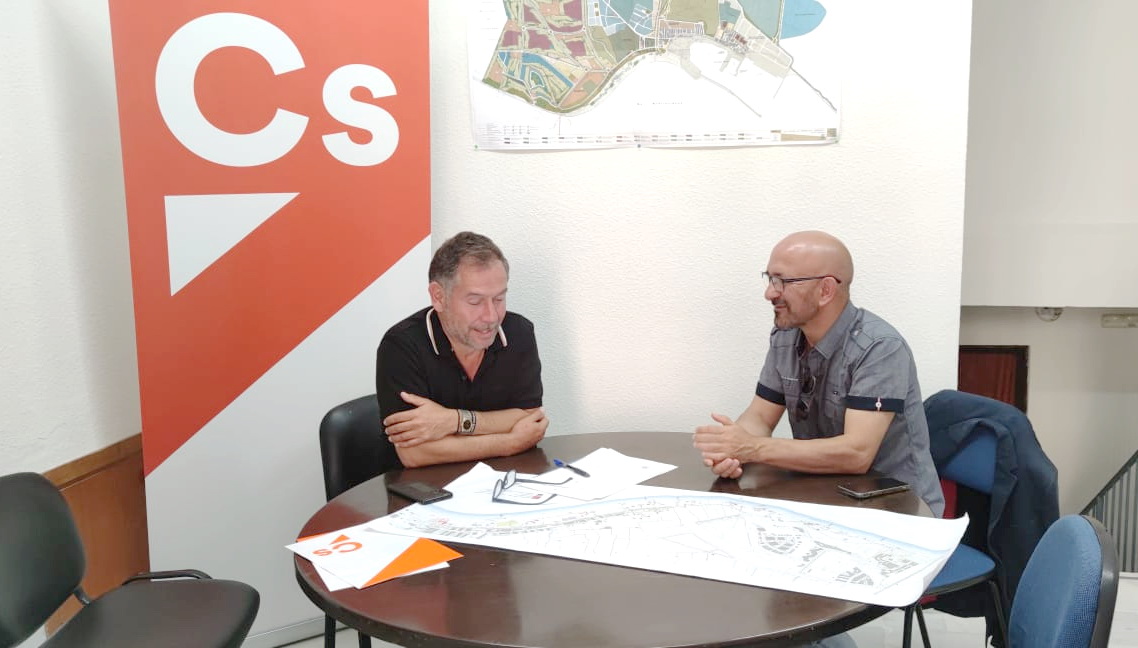 José Lemos (Cds) “Las actuaciones que estamos llevando a cabo en las playas se complementa con la gran labor de los chiringuitos”.